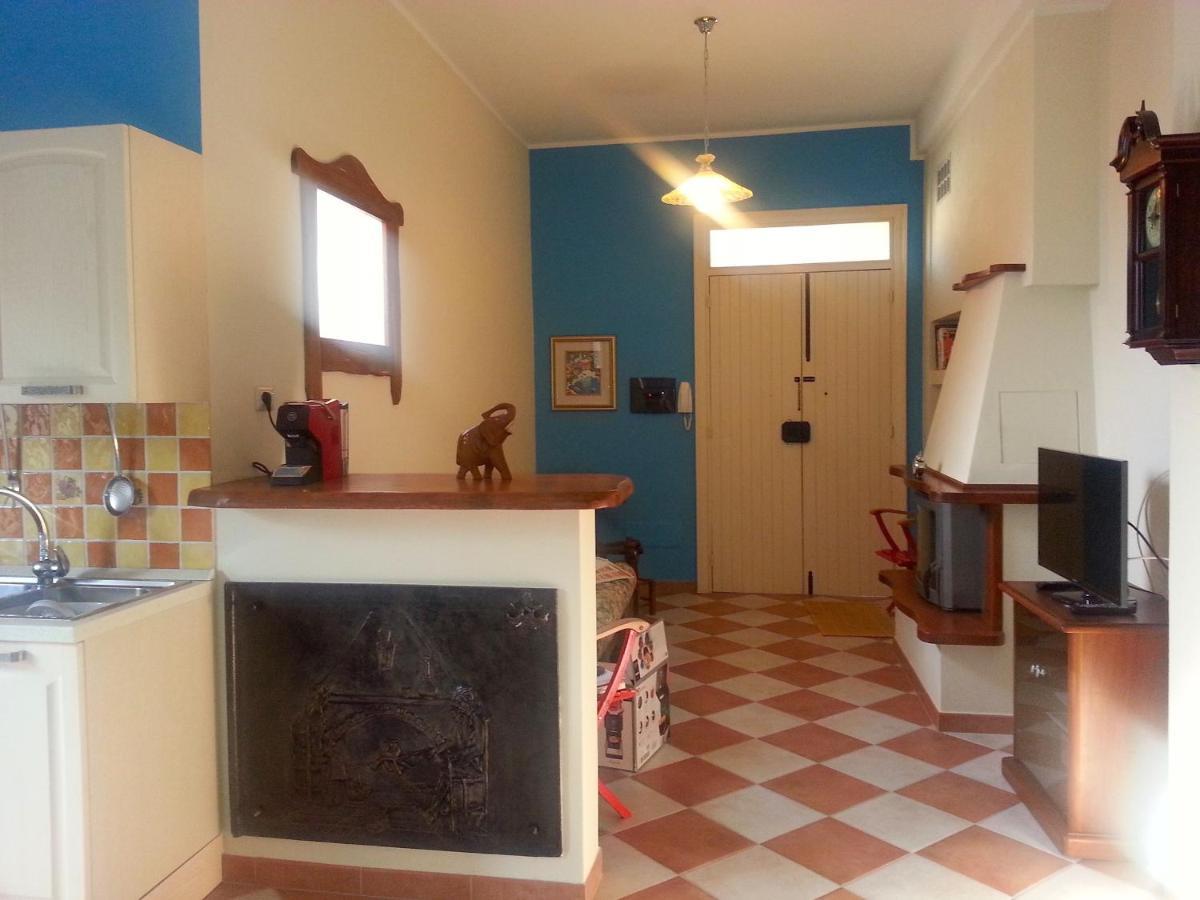Casa Ondina Ussana - Giardino, Wi-Fi, Aria Condizionata Apartment ภายนอก รูปภาพ